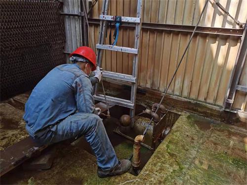 <a href=http://www.km225.cn/tags21_0.html target=_blank class=infotextkey>冷卻塔填料</a>更換