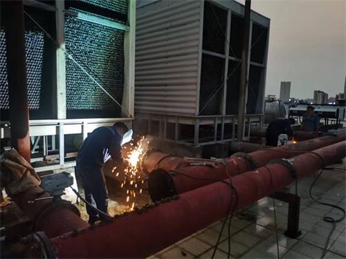 提高<a href=http://www.km225.cn target=_blank class=infotextkey>工業(yè)冷卻塔</a>經(jīng)濟(jì)效益