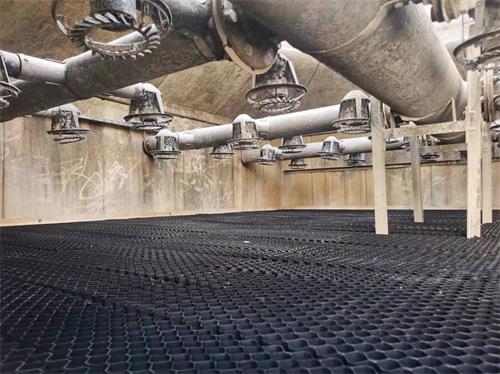 如何保持冷卻夏季塔填“align= 夏季如何維護<a href=http://www.km225.cn/tags21_0.html target=_blank class=infotextkey>冷卻塔填料</a>